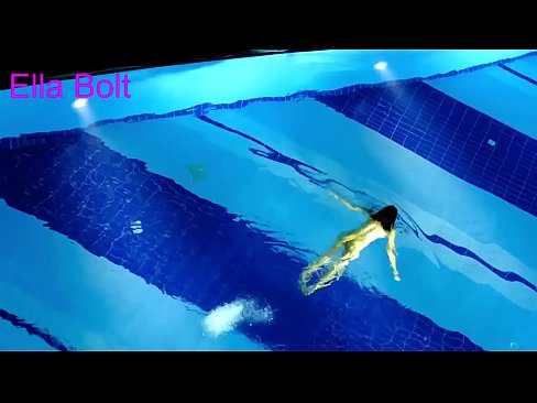 ❤️ Non posso smettere di guardare, giovane bionda catturata nuotare nuda nella piscina del resort ELLA BOLT ❤️❌ Video di sessoal it.porngifer.ru ❌️❤